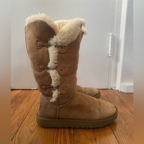 UGG Bailey Triplet II Tall Boots Chestnut Size 8 - Picture 1 of 8